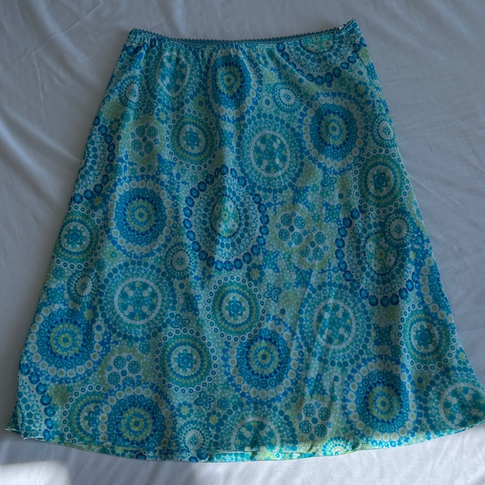Vintage Women's Blue & Teal Patterned A-Line Skirt - Paper Tag